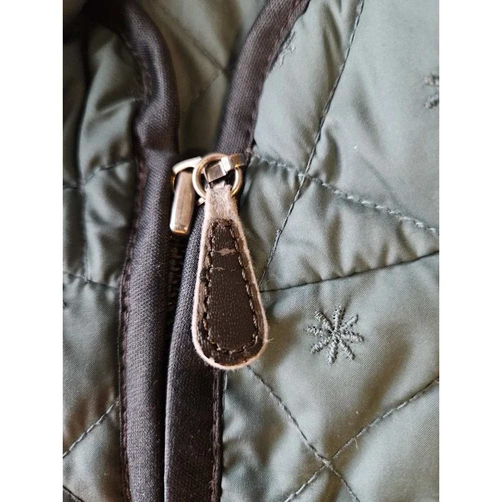 Eddie Bauer Women's Goose Down Quilted Vest Medium Tall Green Y2K Star Embroider